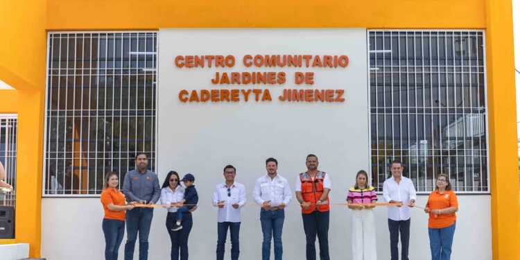 Inaugura Samuel Centro Comunitario Jardines de Cadereyta