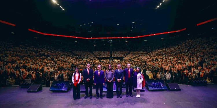Se gradúan alumnos del Conalep