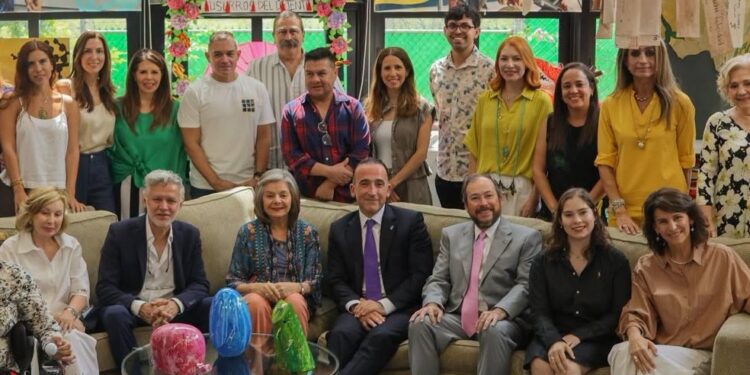 Invitan a la exposición “Al encuentro de lo sensible”