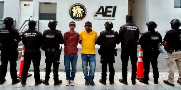 Capturan a dos sujetos armados en Juárez
