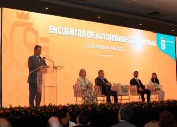 Preparan regreso a clases con primera reunión de trabajo