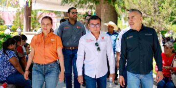 Llevan programas y apoyos sociales al sur de Nuevo León