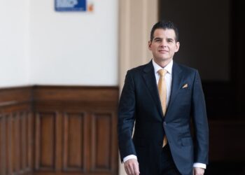 Llama Miguel flores a sacar presupuesto 2026