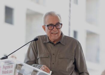 Rocha Moya regresa como Gobernador de Sinaloa