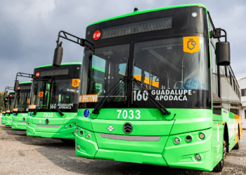 Entregan 25 nuevos camiones para la Ruta 160