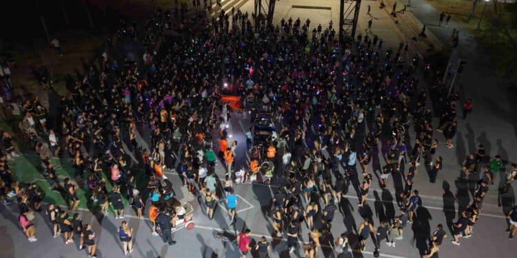 Reúnen a mil corredores en Parque Fundidora y Parque Lineal