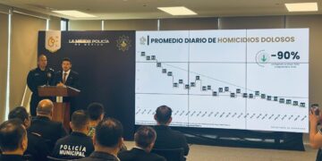 Detienen a 98 y aseguran armas y vehículos