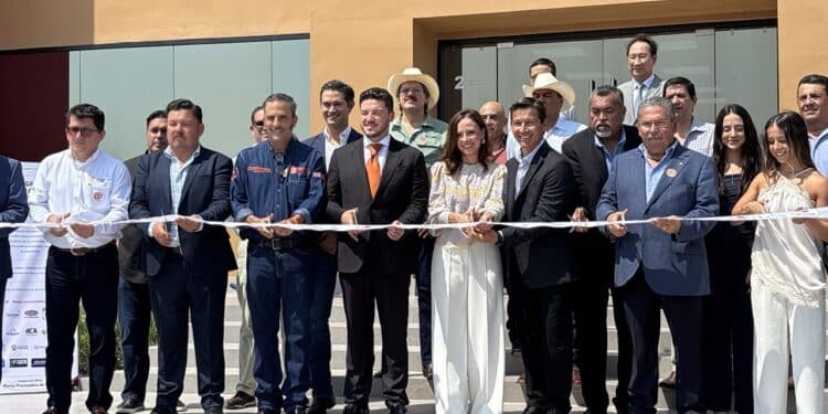 Inaugura Samuel planta procesadora de ganado