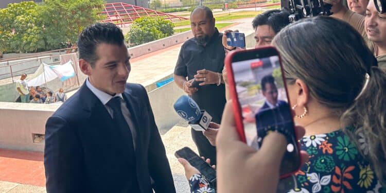 Espera Miguel Flores un año de acuerdos con el congreso