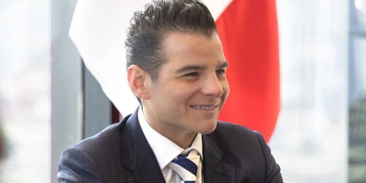 Digitalizara Registro civil sus actas y las llevara a NLínea: Mike Flores
