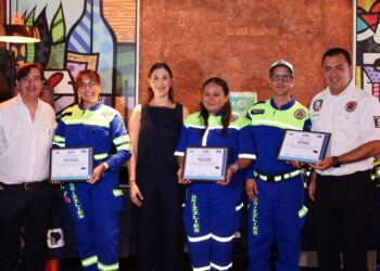 Reconoce San Pedro a elementos de Protección civil