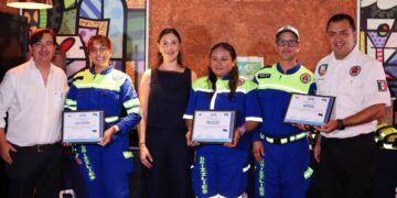 Reconoce San Pedro a elementos de Protección civil