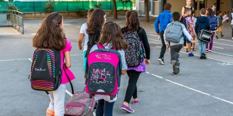 Escuelas de tiempo completo fortalecen educación