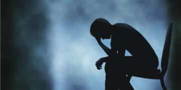 Comparten información para prevenir el suicidio