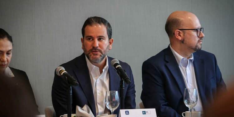 Presentan alcance del distintivo (DIES)