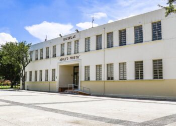Invitan a actividades artísticas en Escuela Adolfo Prieto