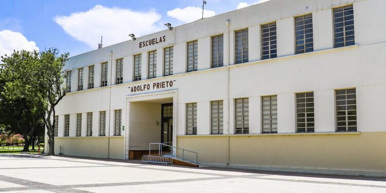 Invitan a actividades artísticas en Escuela Adolfo Prieto