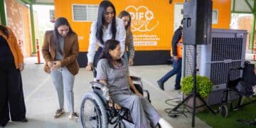 Ale Morales otorga 4 mil 881 servicios con DIF + CERCA