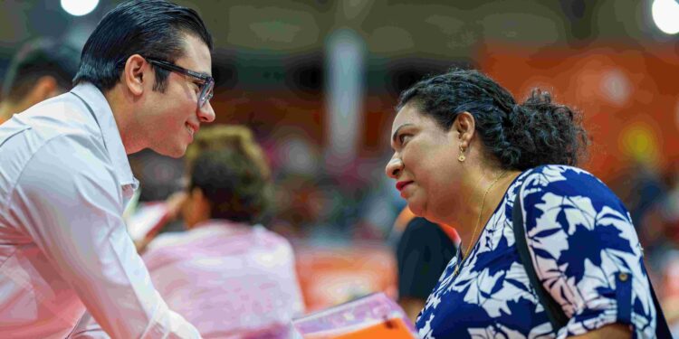 “Ayudamos de cerca” rompe récord de asistencia