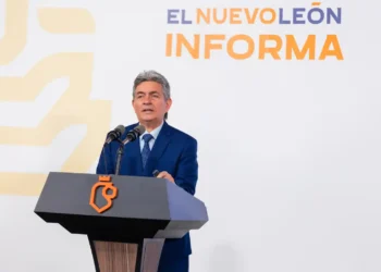 Regularizarán uso de celulares en escuelas
