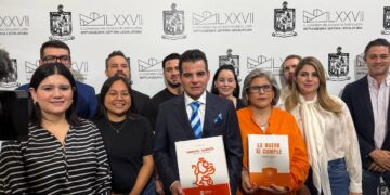 Entrega Estado quinto Informe a Congreso