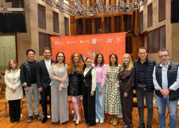 Prepara FISL homenaje a Juan Gabriel