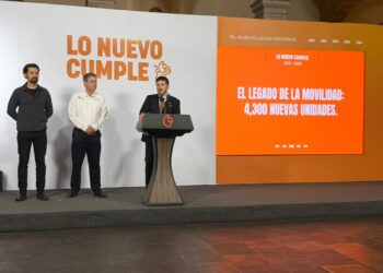 Dejara NL legado en movilidad con 5 mil camiones