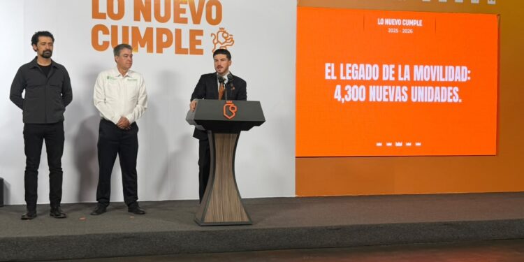 Dejara NL legado en movilidad con 5 mil camiones